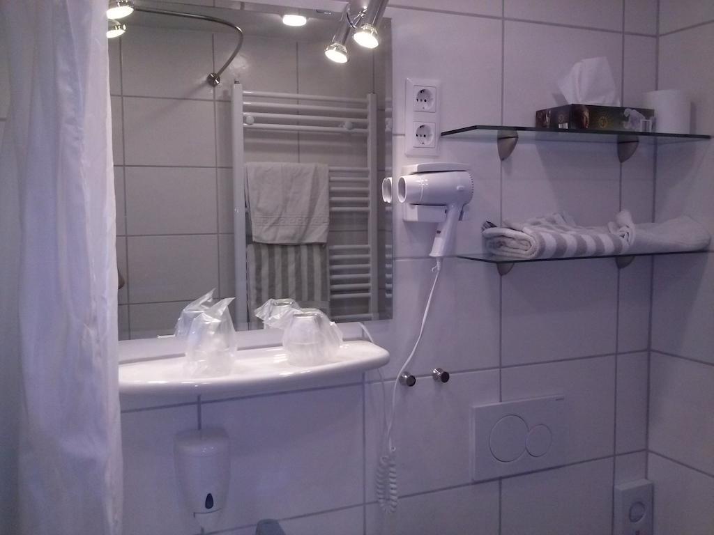 Hotel Garni Am Bowenberg Niederzissen Kamer foto